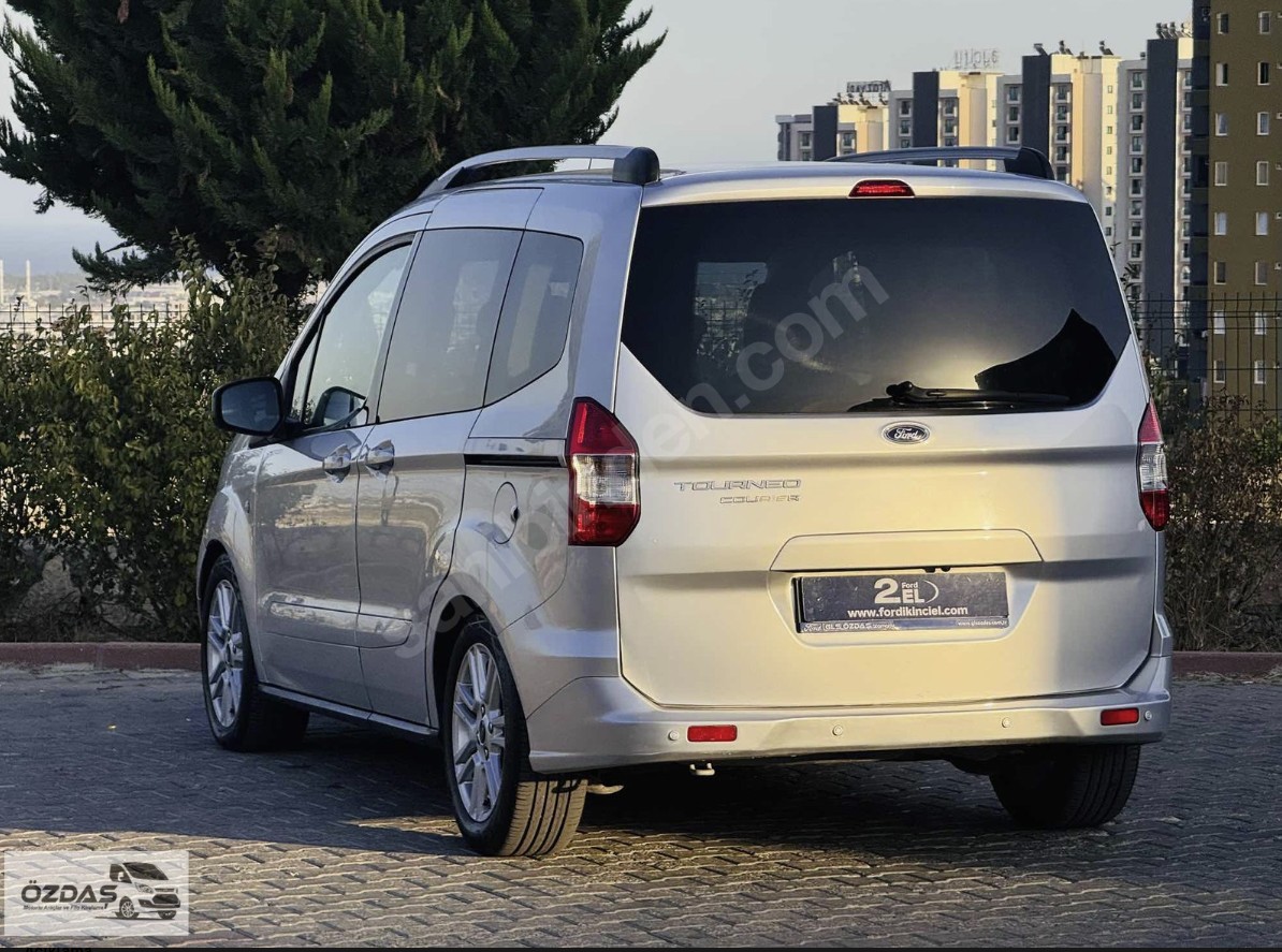 FORD TOURNEO COURİER TİTANİUM 2015 MODEL